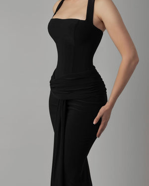 BLACK HALTER