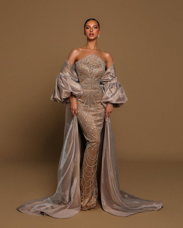 AURELIA VEIL