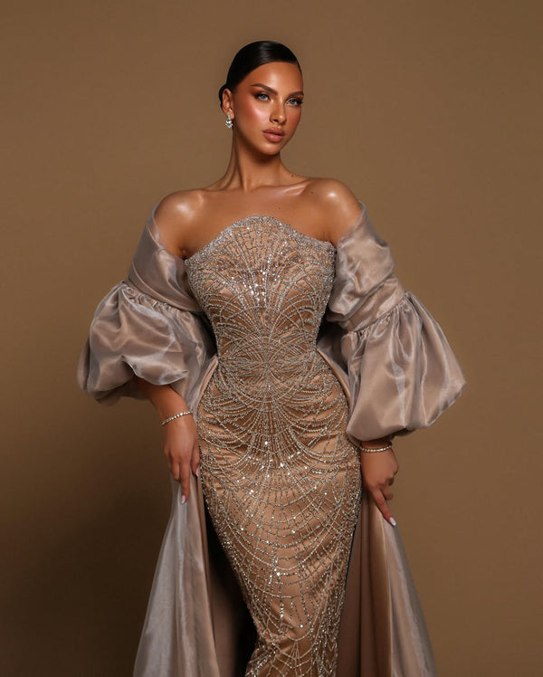 AURELIA VEIL